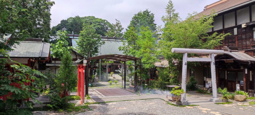 高知大神宮（よさこい稲荷神社）